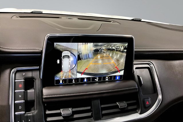 Used 2021 GMC Yukon SLT w/ Rear Media and Nav Package AWD/4WD image 14