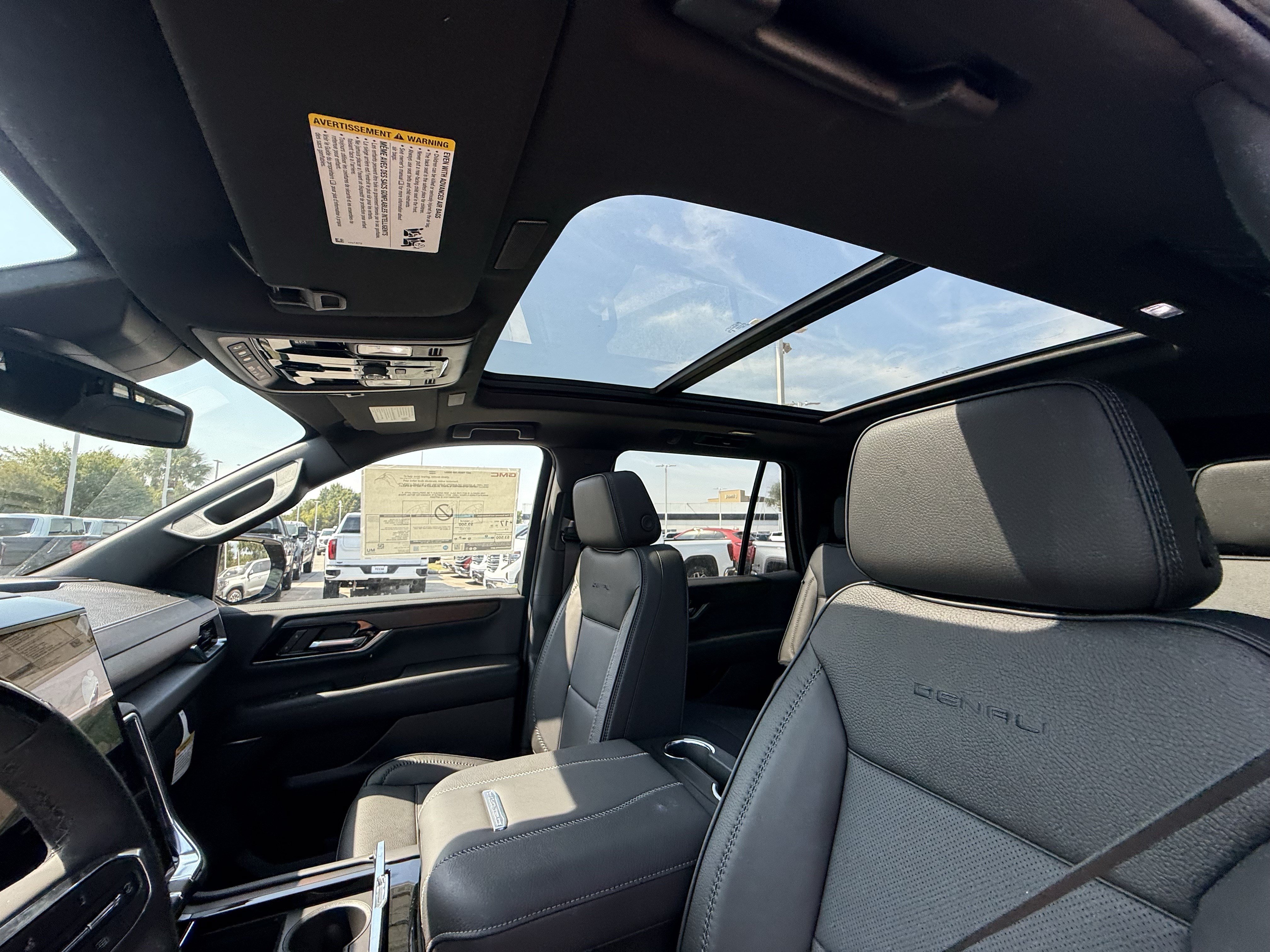 New 2027 GMC Yukon Denali w/ Sun & Power Step Package RWD image 19
