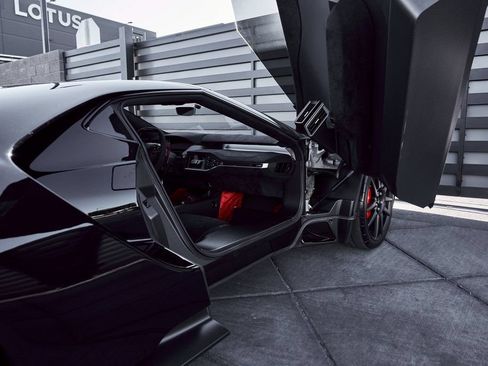 Used 2020 Ford GT Carbon Series RWD image 42