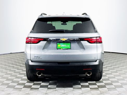 Used 2023 Chevrolet Traverse LT FWD image 7