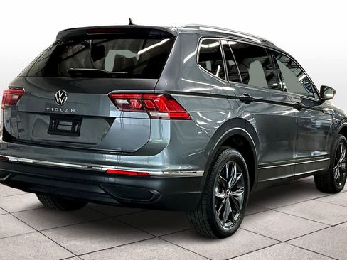 Used 2022 Volkswagen Tiguan SE image 16