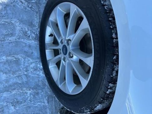 Used 2020 Ford Fusion SE image 10