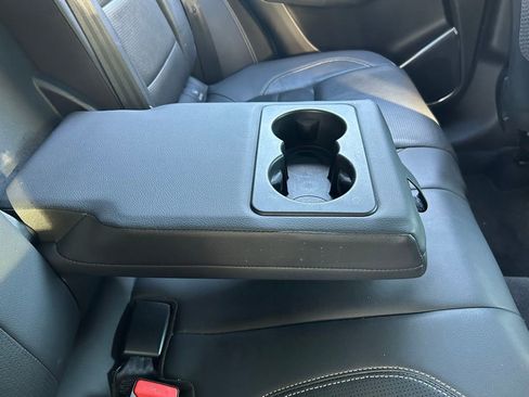 Used 2025 Jaguar F-PACE R-Dynamic S image 38