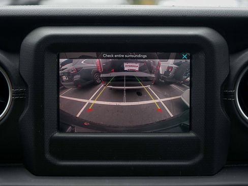 Used 2021 Jeep Wrangler Unlimited Sahara w/ LED Lighting Group image 16