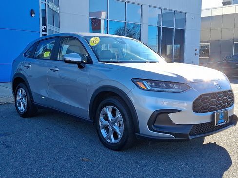 Used 2023 Honda HR-V LX image 3