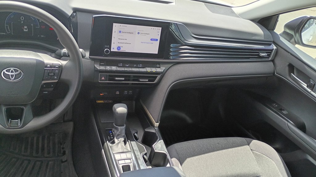 Used 2025 Toyota Camry LE FWD image 31