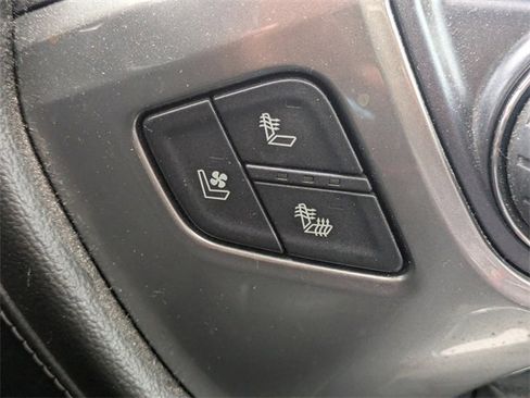 Used 2018 Chevrolet Silverado 1500 LTZ image 24