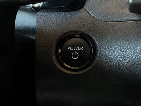 Used 2025 Toyota Camry SE FWD image 28