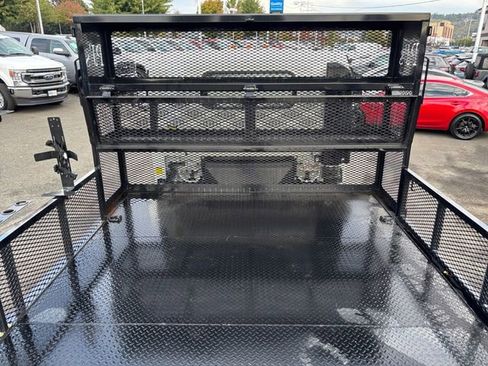 Used 2024 Chevrolet Low Cab Forward image 28