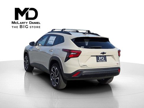 New 2026 Chevrolet Trax RS w/ Driver Confidence Package image 4