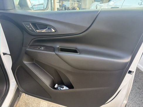 Used 2020 Chevrolet Equinox LT image 10