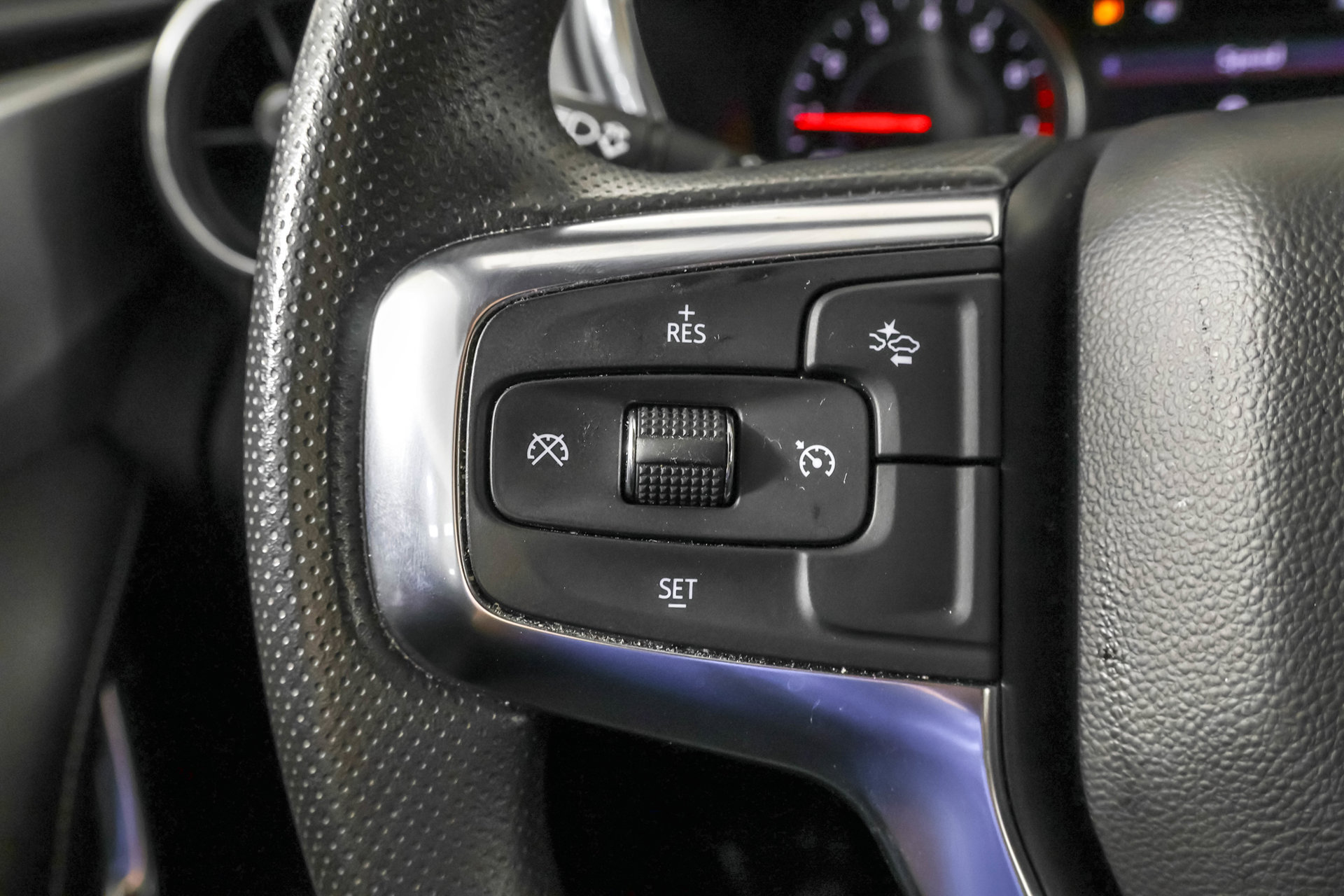 Used 2024 Chevrolet Blazer LT w/ Convenience Package FWD image 27