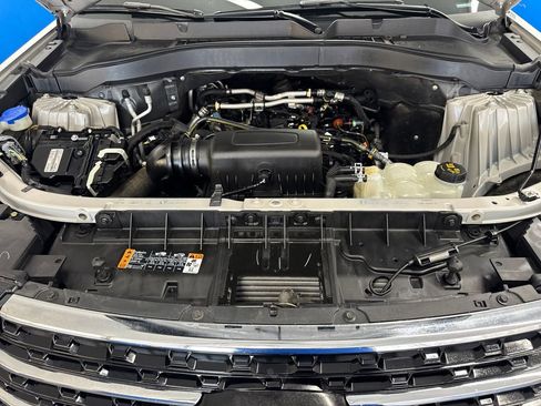 Certified 2021 Ford Explorer XLT w/ Equipment Group 202A AWD/4WD image 23