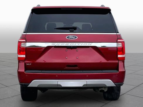Used 2019 Ford Expedition XLT w/ Equipment Group 202A RWD image 4