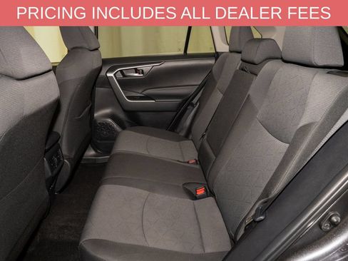 Used 2025 Toyota RAV4 XLE FWD image 8