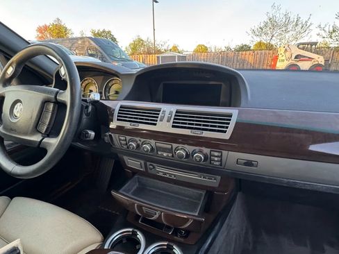 Used 2006 BMW 750Li image 35