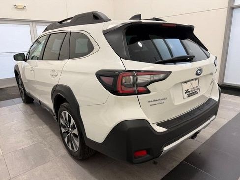 Used 2025 Subaru Outback Limited AWD/4WD image 4