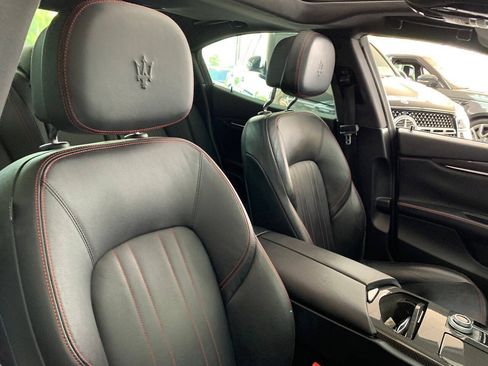 Used 2018 Maserati Ghibli S Q4 AWD/4WD image 12