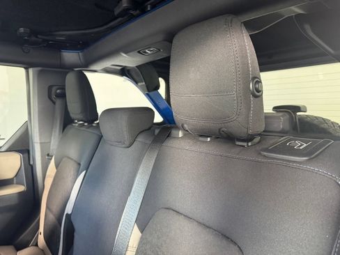 Used 2022 Ford Bronco Wildtrak AWD/4WD image 11