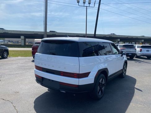 New 2026 Hyundai Santa Fe SE FWD image 7