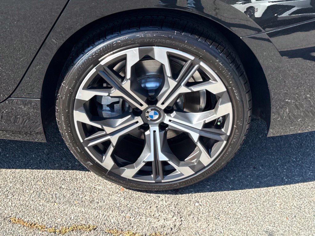 Used 2026 BMW 330i Sedan w/ Premium Package RWD image 15