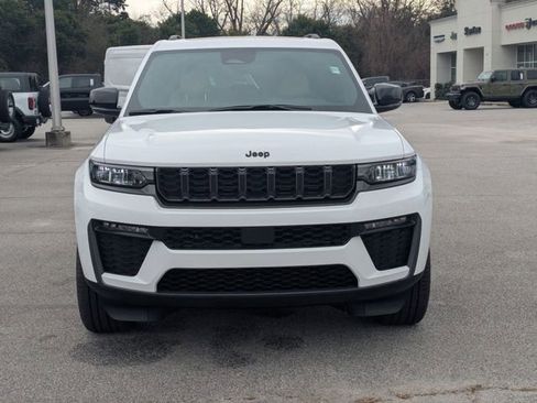 New 2026 Jeep Grand Cherokee Limited w/ Limited Altitude Package RWD image 9