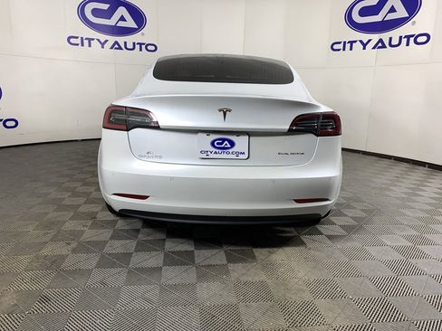 Used 2020 Tesla Model 3 Long Range image 4