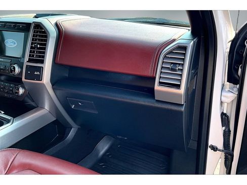 Used 2019 Ford F150 Platinum w/ Equipment Group 701A Luxury AWD/4WD image 23