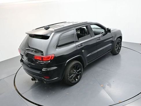 Used 2020 Jeep Grand Cherokee Altitude image 27