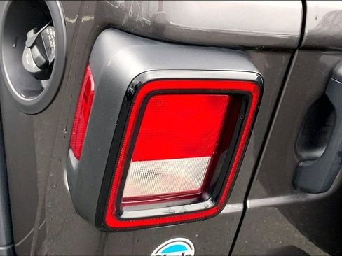 Certified 2025 Jeep Wrangler Sport image 23