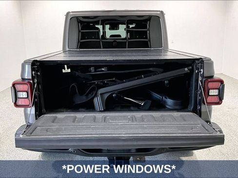 Used 2021 Jeep Gladiator Rubicon w/ Dual Top Group AWD/4WD image 10
