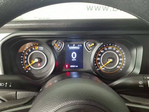 Used 2025 Jeep Gladiator Sport AWD/4WD image 18
