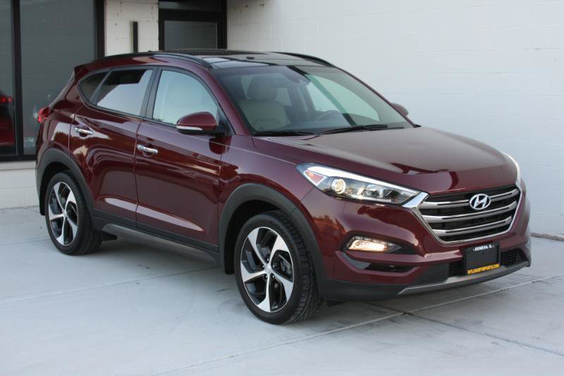Used 2016 Hyundai Tucson Limited w/ Option Group 03 AWD/4WD image 4