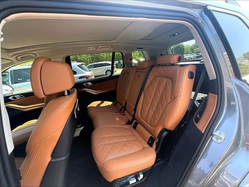Used 2024 BMW X7 xDrive40i w/ Premium Package AWD/4WD image 15