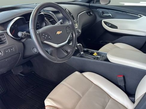 Used 2019 Chevrolet Impala Premier w/ Premier Convenience Package FWD image 7