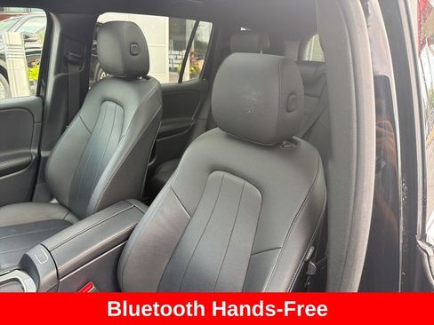 Used 2025 Mercedes-Benz GLB 250 image 11