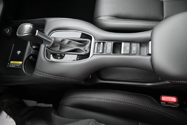 Used 2025 Honda HR-V EX-L image 18