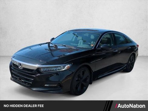 Used 2018 Honda Accord Touring image 1