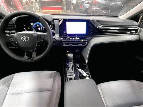 New 2026 Toyota Camry LE image 5