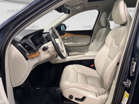 Used 2021 Volvo XC90 T8 Inscription Expression w/ Climate Package AWD/4WD image 9