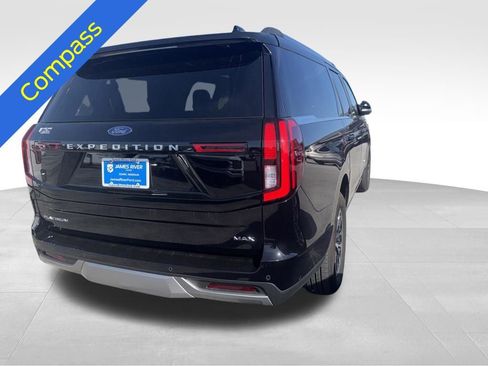 Used 2025 Ford Expedition Platinum w/ Stealth Appearance Package AWD/4WD image 23