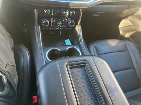 Used 2023 Chevrolet Tahoe High Country AWD/4WD image 28