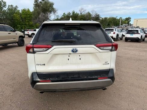 Used 2022 Toyota RAV4 SE w/ Convenience Package AWD/4WD image 5