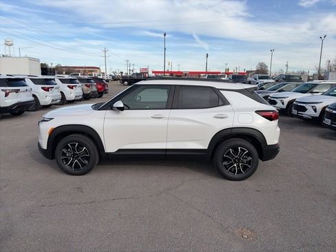 New 2026 Chevrolet TrailBlazer ACTIV w/ Convenience Package image 3