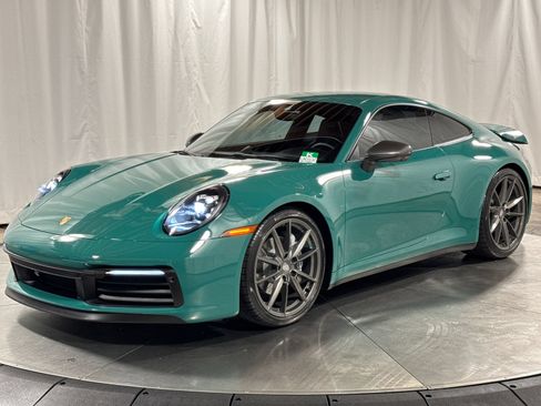 Used 2024 Porsche 911 Carrera T RWD image 1