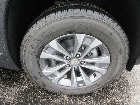 New 2026 Chevrolet Equinox LT w/ LPO, Floor Liner Package FWD image 9