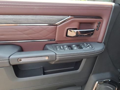 New 2026 RAM 2500 Limited AWD/4WD image 5