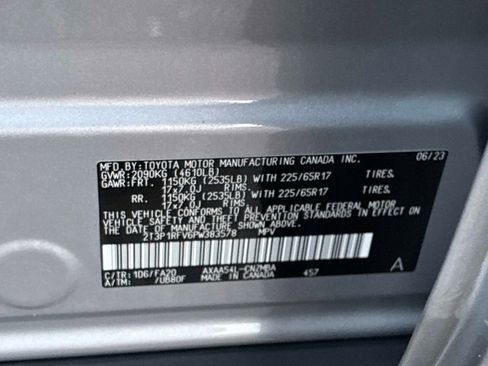 Used 2023 Toyota RAV4 XLE image 21
