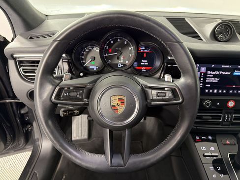Certified 2024 Porsche Macan AWD/4WD image 28