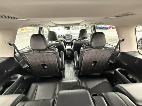 Certified 2024 Subaru Ascent Touring w/ Popular Package #2 image 11